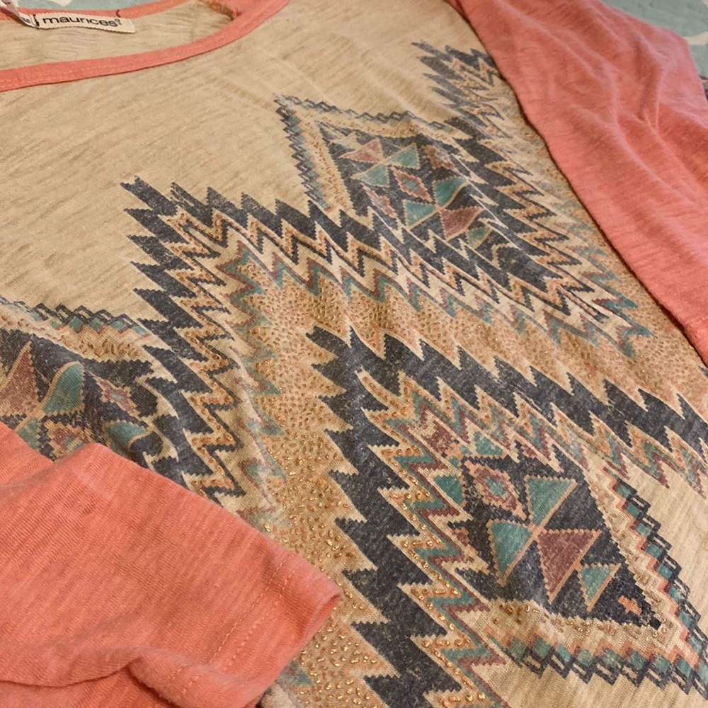 Maurice’s Aztec/Chevron 3/4 Sleeve Top
